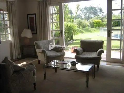 Casa en Alquiler de 5 dormitorios