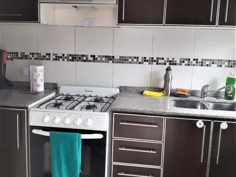 Excelente semipiso 2 amb moderno.