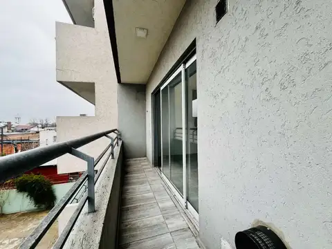 Venta Boulogne Depto 2 Amb con vestidor y balcon