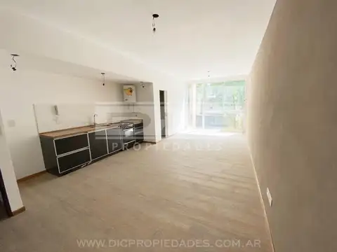 Liniers 1800 Piso 3 Depto 2, entre Lincoln y Moreno