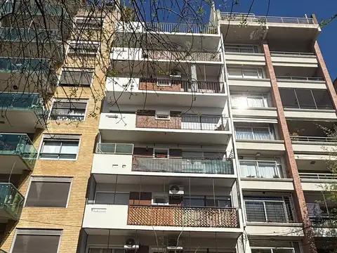 Belgrano R Semipiso Al Frente 4 Amb con D/s Cochera y Baulera – Excelente Ubicacion y Orientacion No