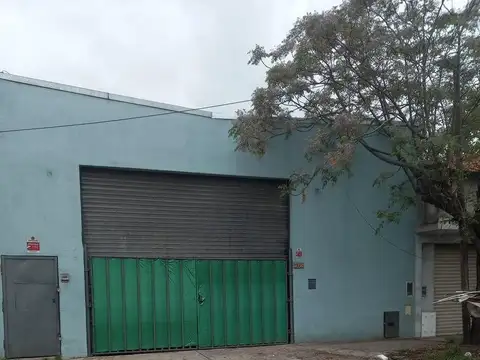 Depósito/galpon a 50 mts de colectora oeste