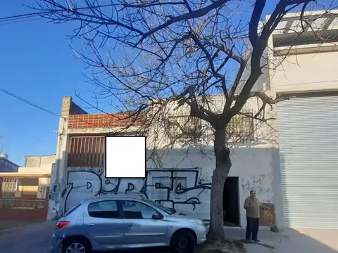 Galpon a metros de Av Camino de Cintura