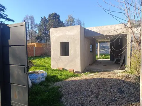 LOTE DE 417M2- C/ QUINCHO A TERMINAR- TORTUGUITAS