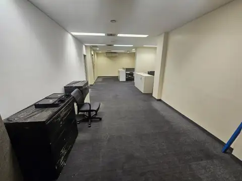 Excelente oficina en  Alquiler 375 m2