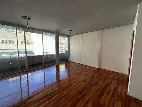 Quesada 1500, Piso 6