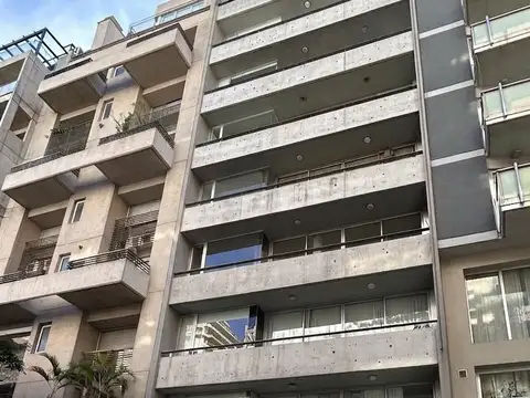 Exclusivo 2 Ambientes / Loft de Diseño a metros de Av. del Libertador. Pisos de Pinotea y Balcón