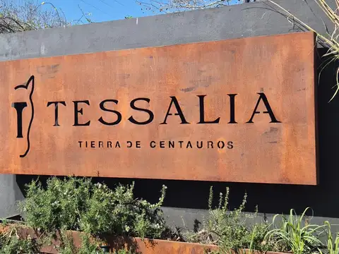 Tessalia, Tierra De Centauros