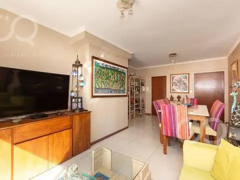 Departamento 5 ambientes con 2 baños