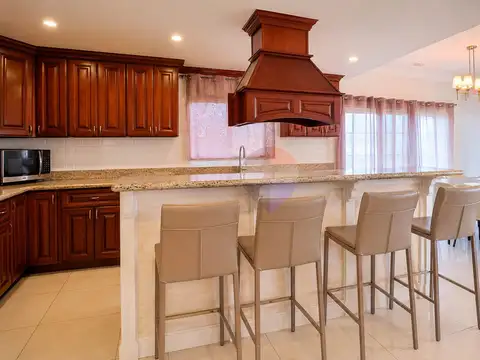 Casa en Venta de 5 dormitorios