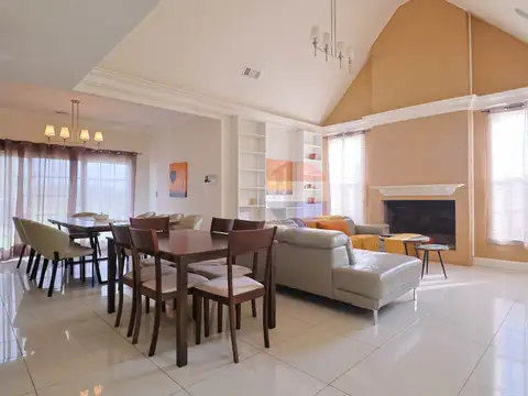 Casa en Venta en Ciudad de la Costa, USD 899.999