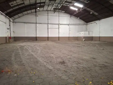 Depósito de 1.185 m2 en alquiler en Parque Industrial - San Martin