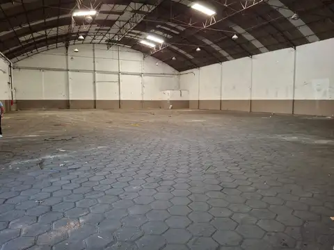 Depósito de 1.185 m2 en alquiler en Parque Industrial - San Martin