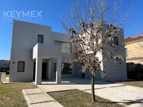 Venta Casa A ESTRENAR  Altos de Campo Grande .