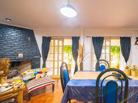 Casa 3 ambientes con 1 baño