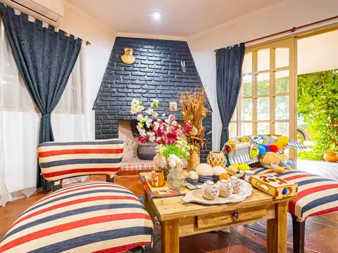 Casa en Venta con 1 cochera