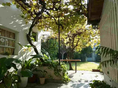 VENTA CASA LOTE PROPIO EN LOMA HERMOSA