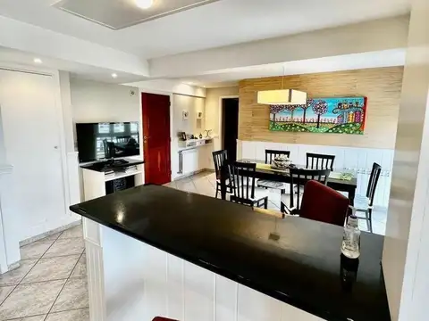 Departamento en Venta con 2 cocheras