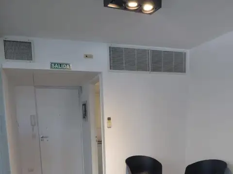Oficina en Alquiler con 1 cochera