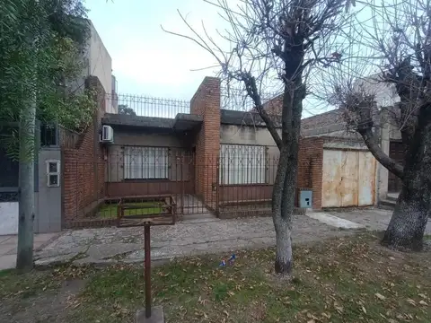 Casa 3 ambientes. | Pasaje los patos al 1900