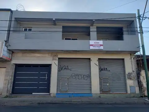 VENTA en bloque vivienda 5 amb. + 2 Locales - Ituzaingó