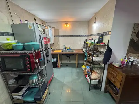 Casa 4 ambientes con 1 baño
