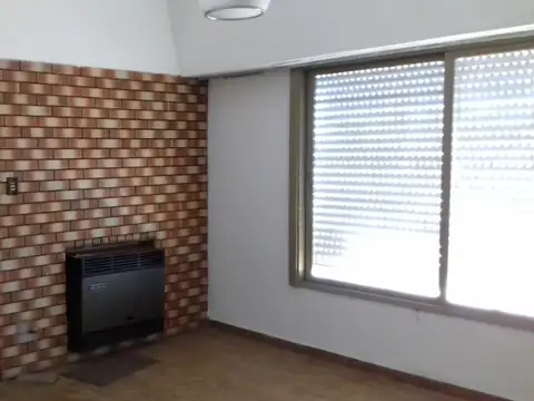 Casa en Venta en Jose Clemente Paz, USD 80.000