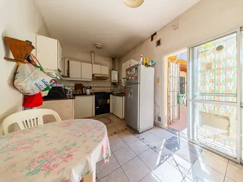 Depto Tipo Casa 4 ambientes con 2 baños