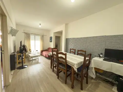 VENTA DE DEPARTAMENTO DOS DORMITORIOS SEMICENTRICO