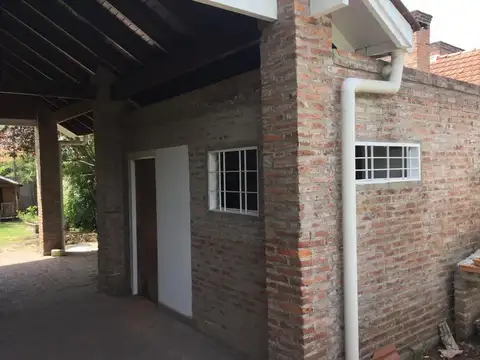 Casa 4 ambientes con 1 baño