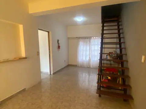 2 viviendas tipo 4 amb cada una, pileta