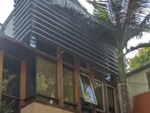 Venta Casa Saavedra Cinco Ambientes Cochera Parrilla Terraza