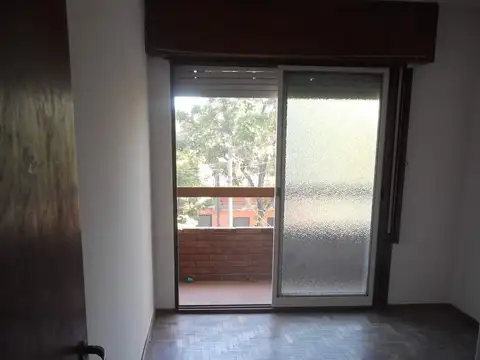 Oportunidad - Dpto 2 Dorm con balcón y cochera! Bº Alto Alberdi - EN VENTA!