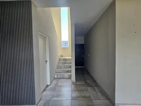 Casa en Alquiler en Vila Marina, USD 1.300
