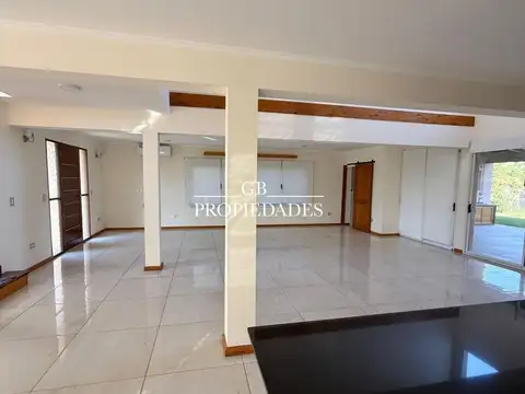 Casa en Alquiler en Ayres Plaza, USD 2.500