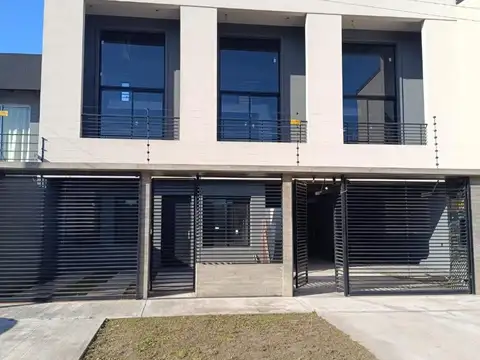 Departamento En Berazategui Calle 133 2900