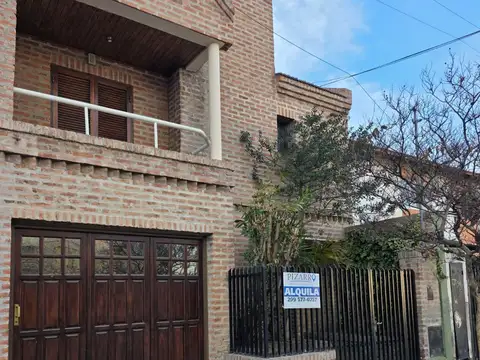Alquiler Duplex 3 Dorm. - Islas Malvinas 785