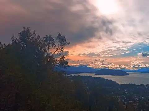 VENTA DE AMPLIO LOTE EN VIRGEN MISIONERA BARILOCHE