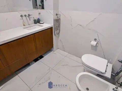 Departamento 5 ambientes con 3 baños
