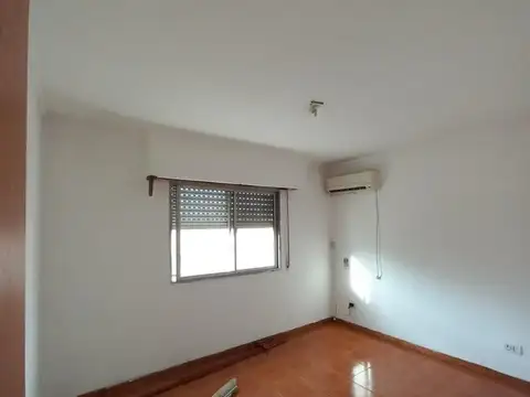 Depto Tipo Casa en Venta en Parque, USD 30.000