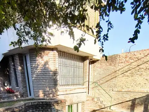 Bv. Urquiza   al 1300