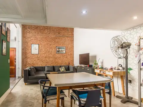 Depto Tipo Casa en Venta 60 años