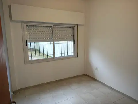 Departamento en Alquiler (PB) Av 13 entre 69 y 70