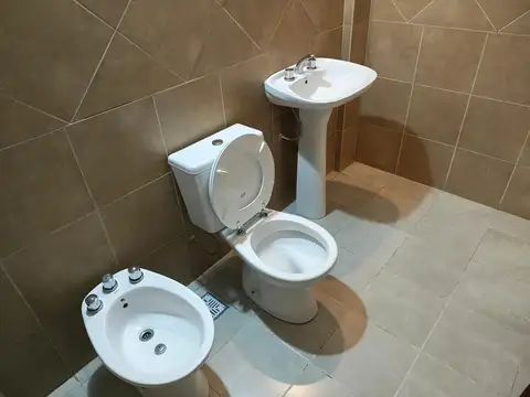 Departamento en Alquiler (PB) Av 13 entre 69 y 70