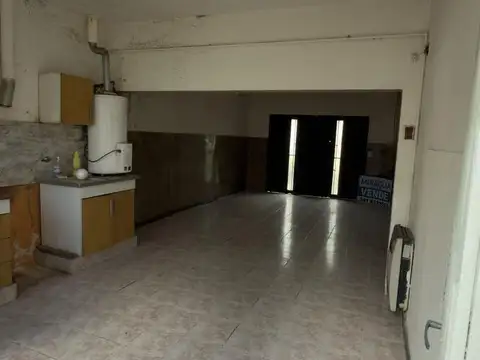 Casa 4 ambientes con 1 baño