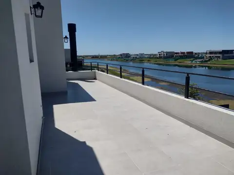 Casa en Venta en Puertos - Riberas, USD 630.000