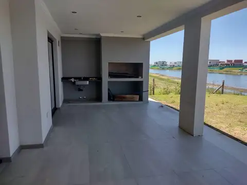 Casa  en Venta en Riberas, Puertos, Escobar