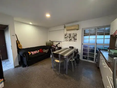Depto Tipo Casa en Venta de 3 ambientes