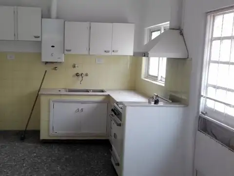 Casa con jardín y patio Arroyito, Asamblea 621