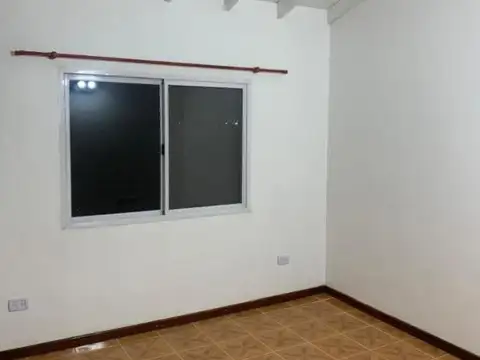 Departamento en Alquiler en Don Torcuato, $ 800.000